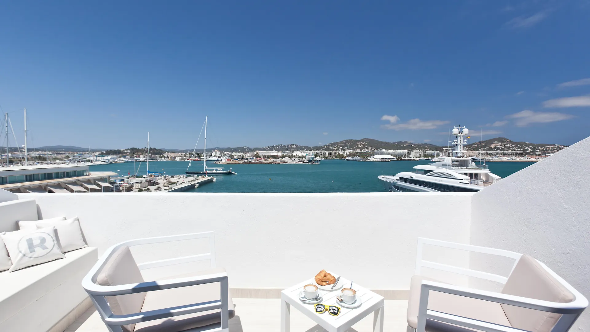 Ryans La Marina (Adults Only) Hotel Ibiza 3*,  Espanha