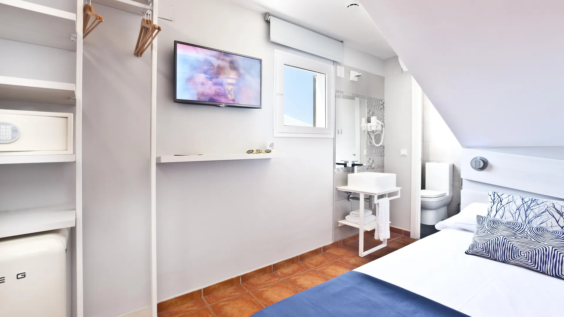Ryans La Marina (Adults Only) Hotel Ibiza Town